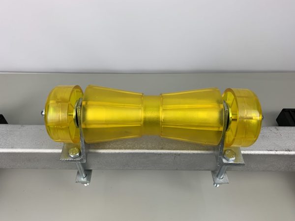Kielrolle mit Halter und Endkappen